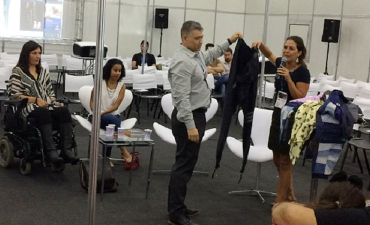 Daniela Auler e Dr. André Sugawara apresentam vestuário acessível